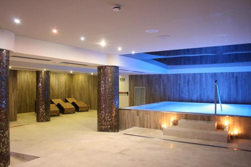 Hotel&Spa Real Villa Anayet Canfranc Dış mekan fotoğraf